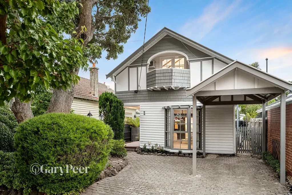 1 McPherson Avenue, Carnegie, VIC 3163