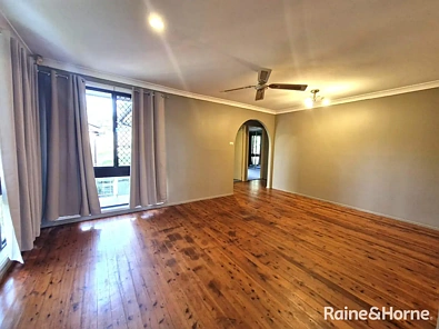 48 Gentian Avenue, Macquarie Fields, NSW 2564, 3 slaapkamers, 1 badkamers, House