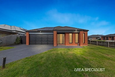Koo Wee Rup 3Zimmer The Brief: Family Space, Entertainer’s Appeal & Exceptional Side Access!