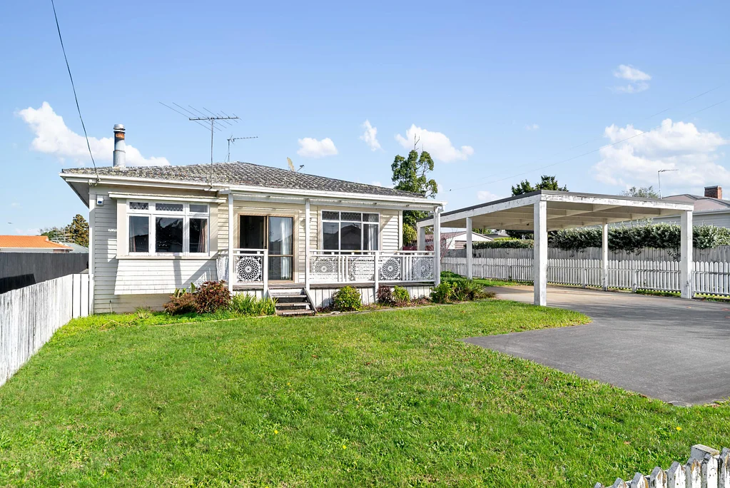 Tuakau 3房  DISCLOSED RESERVE - $420,000  Fix Me Up Or Flip Me