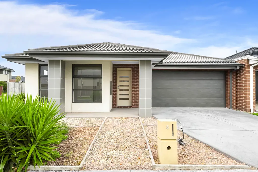 Truganina 4ਬੈੱਡਰੂਮ Beautiful family home on a large corner block.
