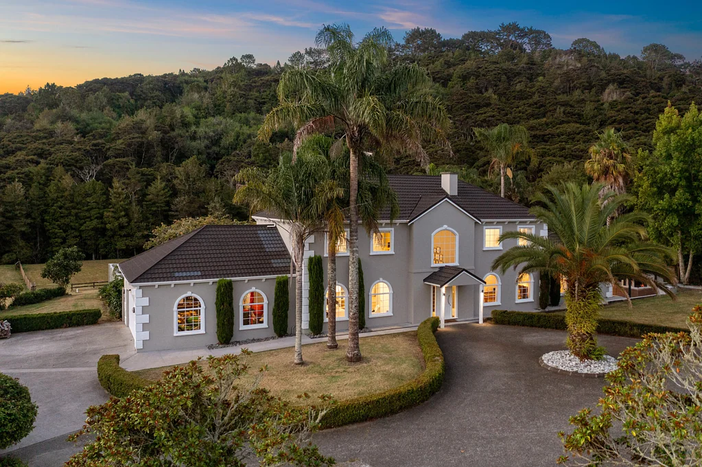 Paremoremo 6 Bedroom Secluded Lifestyle Estate-Escape the Rat-Race