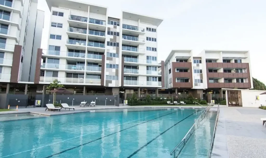 Stunning Waterfront Living in Anchorage Apartments – Hope Island