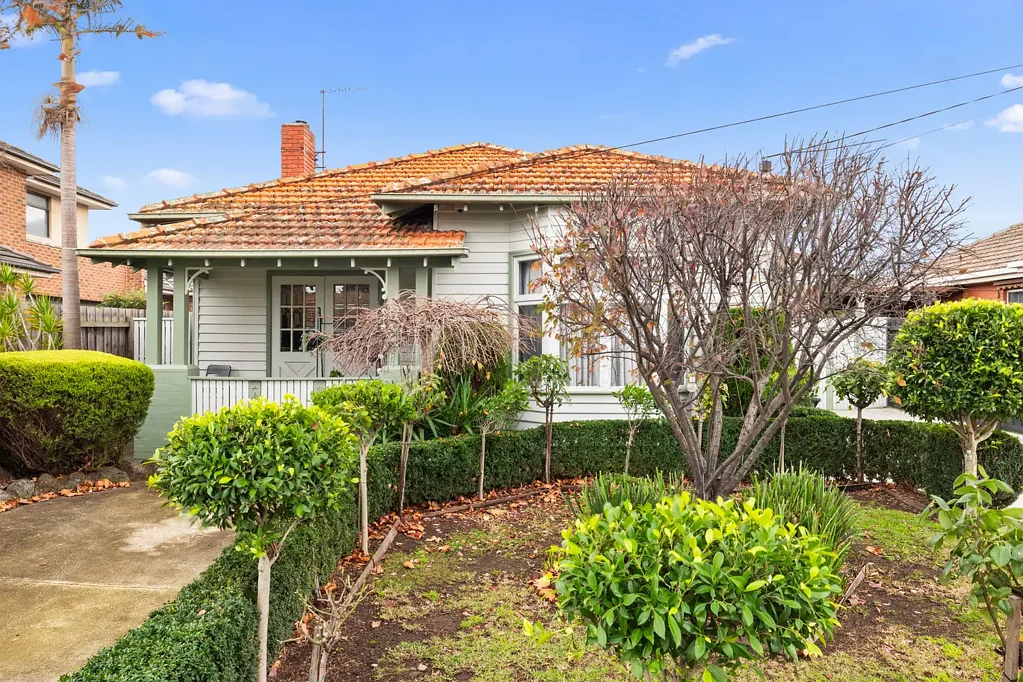 Reservoir 3침실 Timeless Californian Charm with Exceptional Garaging & Family Appeal