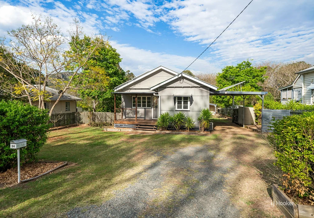 24 Down Street, Esk, QLD 4312