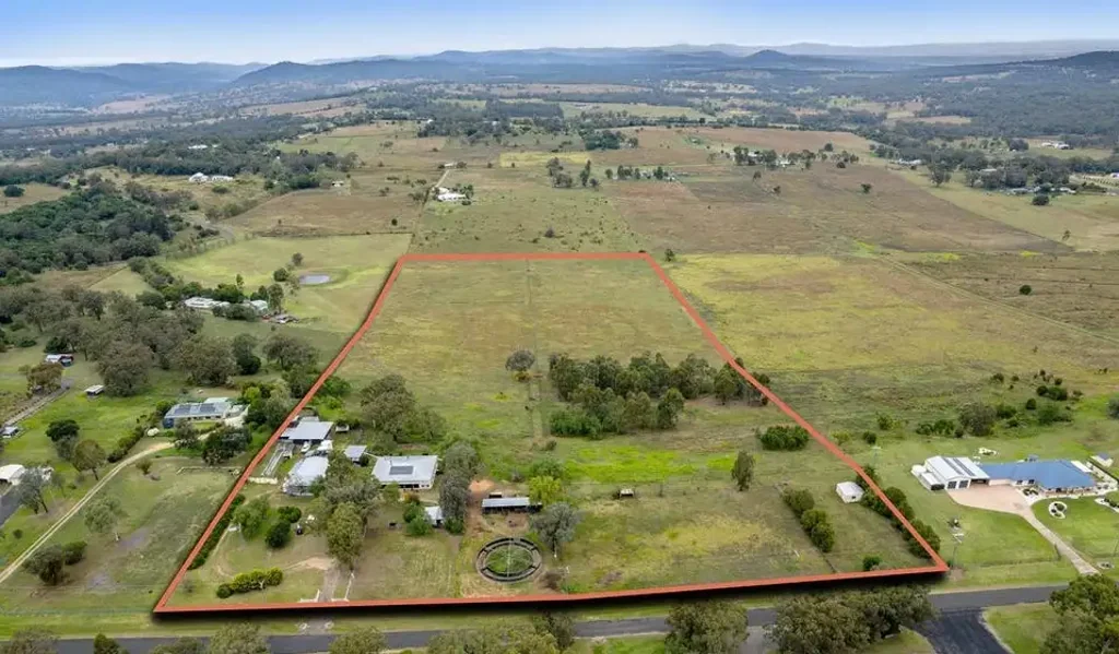 Rosenthal Heights 4غرفة نوم “Kooyong” – 20 Acres of Lifestyle, Equestrian & Investment Potential