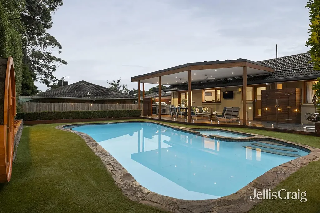 Viewbank 4कमरा A family haven with exceptional outdoor entertaining