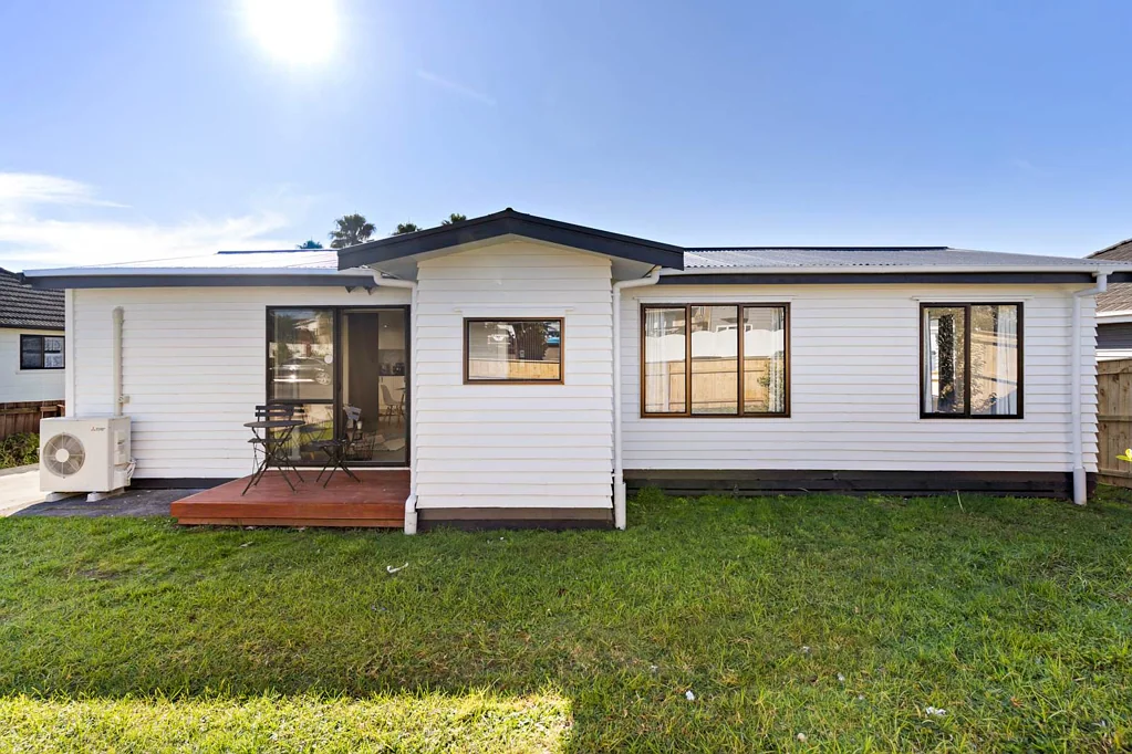 Papatoetoe 3침실 Modern Comfort Meets Unbeatable Location