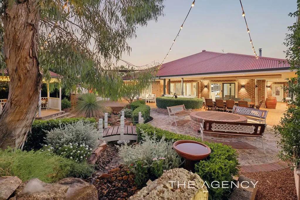 Henley Brook 5Zimmer Unbelievable Value - Simply Stunning - Be Quick