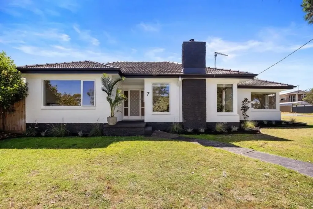 Inverloch 3房  Stylish Living in a Convenient Inverloch Pocket