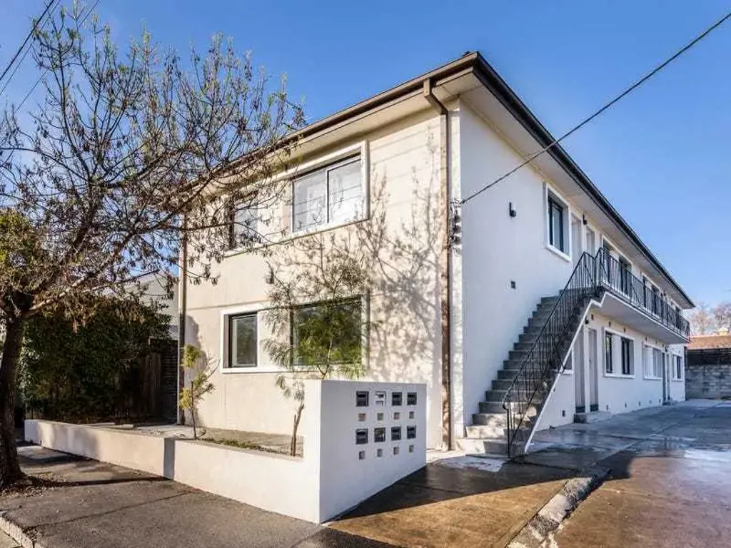 Modern comfort in Prahran