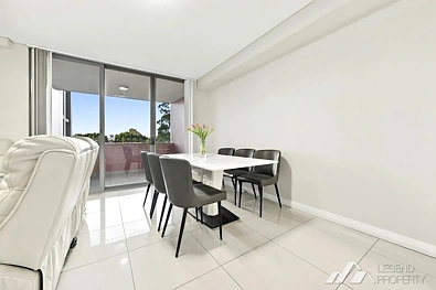 Granville 2Habitaciones Modern apartment living in one of Granville's most convenient high-rise complexes.