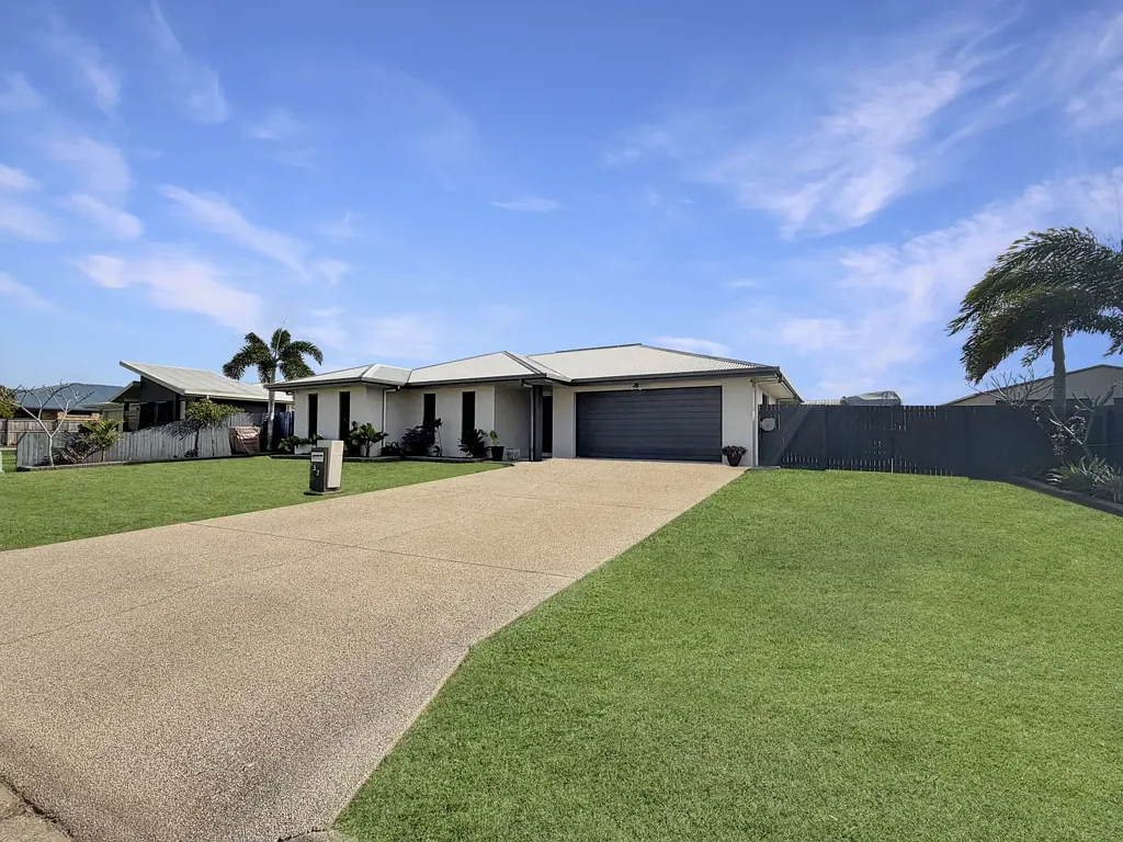 Marian 4ห้องนอน The Complete Family Package – Pool, Shed, Side Access & More!