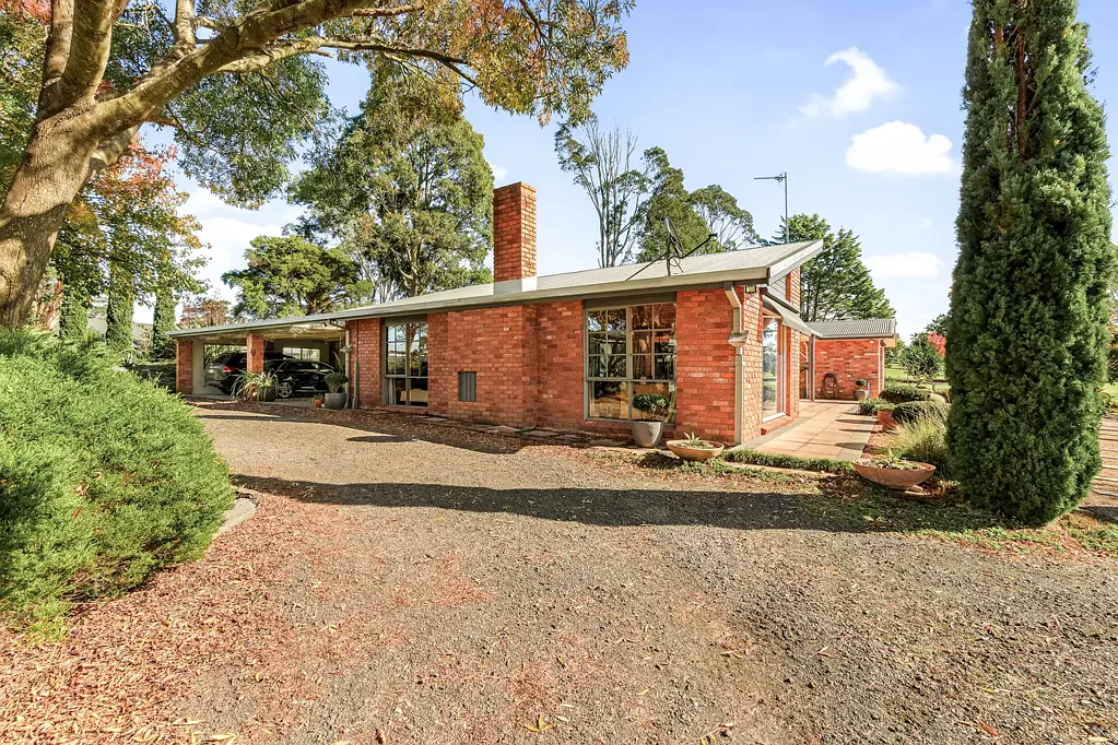 Tyers 4Kwarto Modern Country Magic on 10+ Acres
