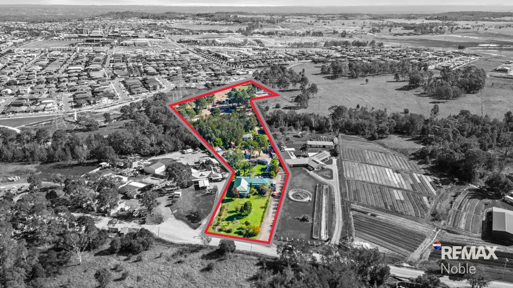 Catherine Field 6房 绝佳地段的惊人开发机会 AMAZING DEVELOPMENT OPPORTUNITY IN A GREAT LOCATION