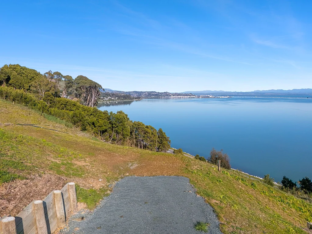 Atawhai Space, Views and Lifestyle!