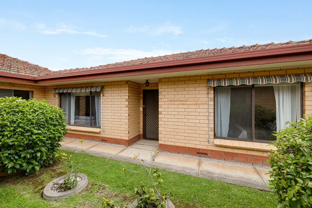 Hyde Park 2ਬੈੱਡਰੂਮ Two bedroom unit with a large patio garden in prime Hyde Park