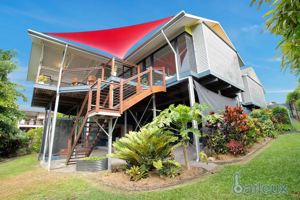 Eimeo 3房  Architecturally designed, Bali inspired coastal retreat