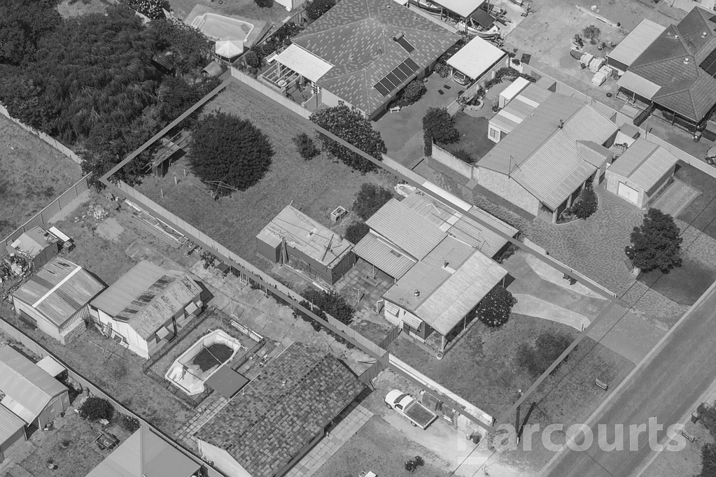 5 Kallang Road, Coodanup, WA 6210