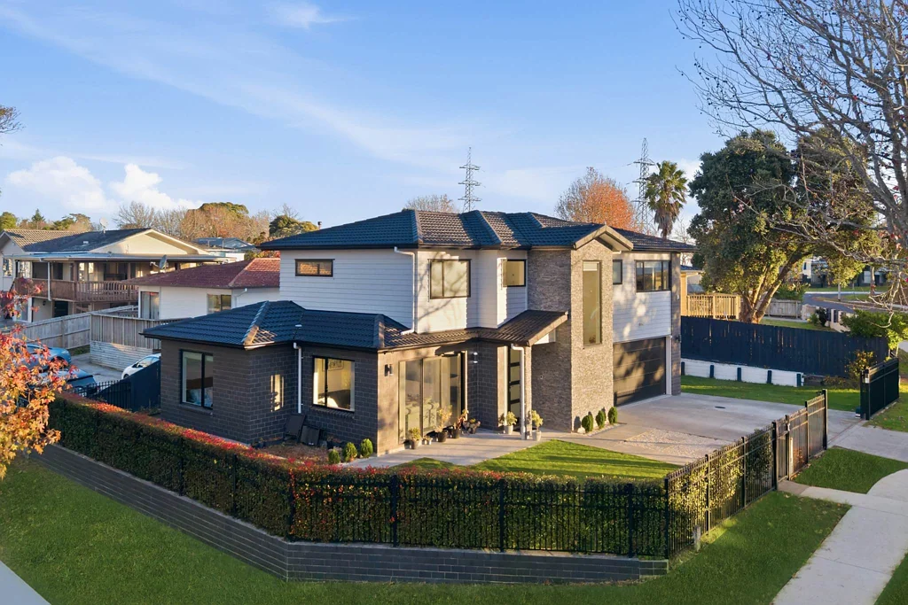 Clover Park 5房  Master-Built North-Facing Corner Site Beauty