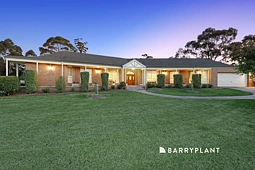 27 Oaks Court, Lysterfield South