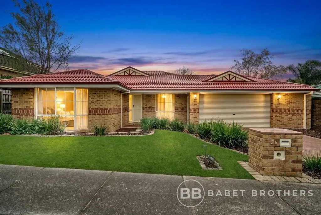 Narre Warren South 4غرفة نوم Charming Family Home in Narre Warren South - 5 Living Areas!