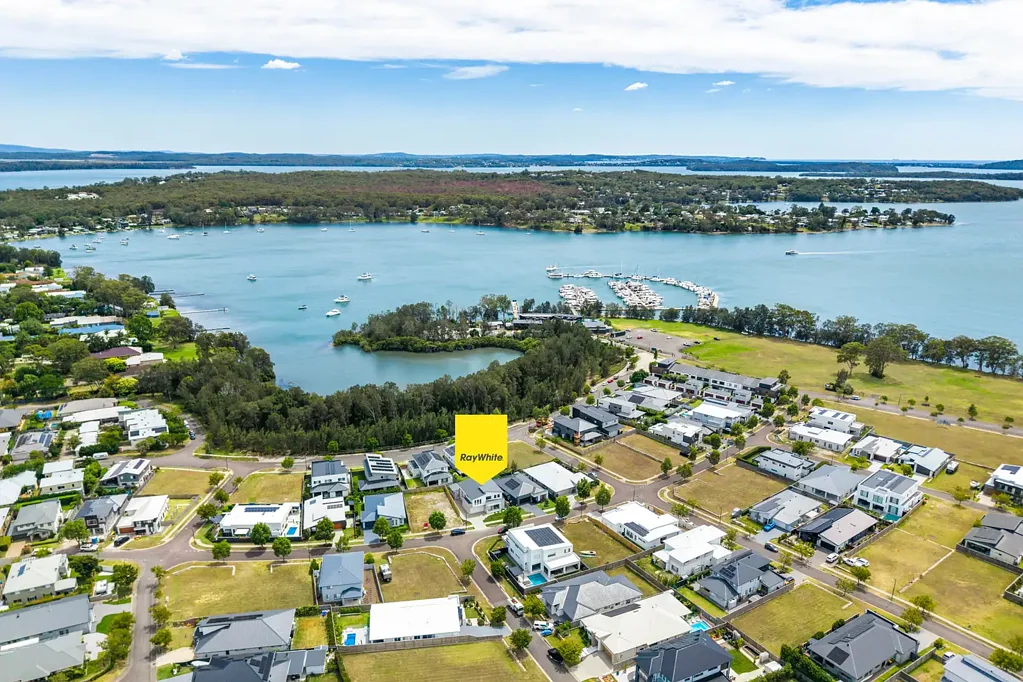 Morisset Park 5房  Brand New Luxury Home in Lake Macquarie.