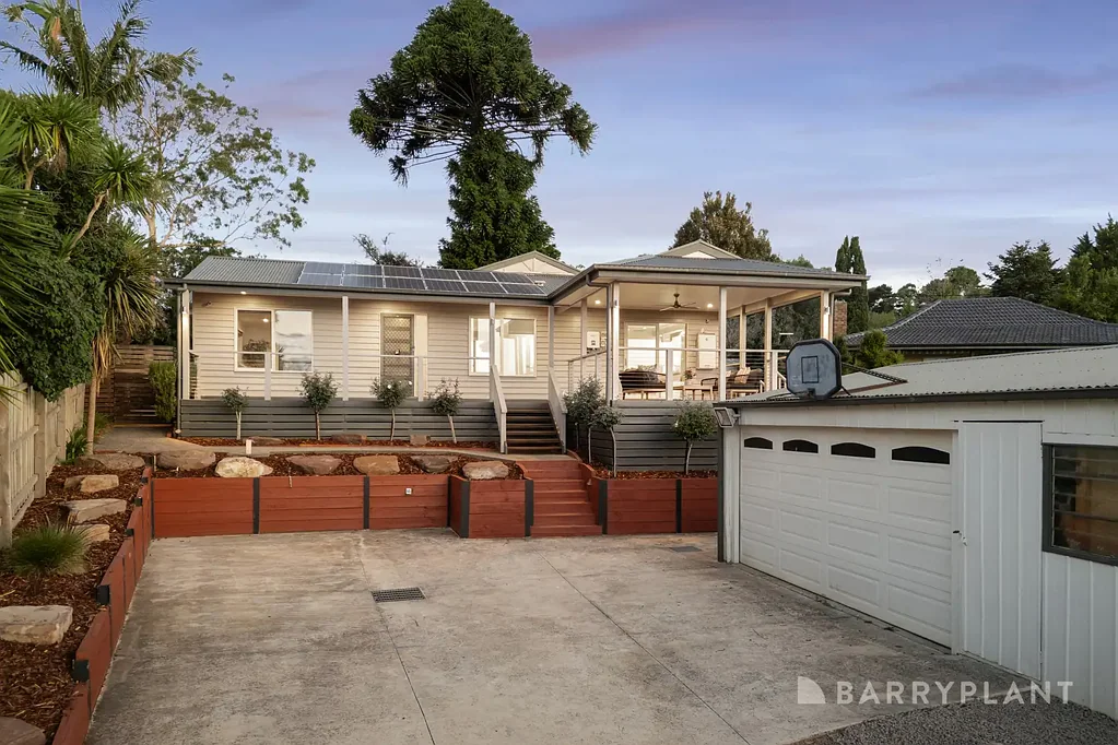 3 Morris Court, Wandin North, VIC 3139