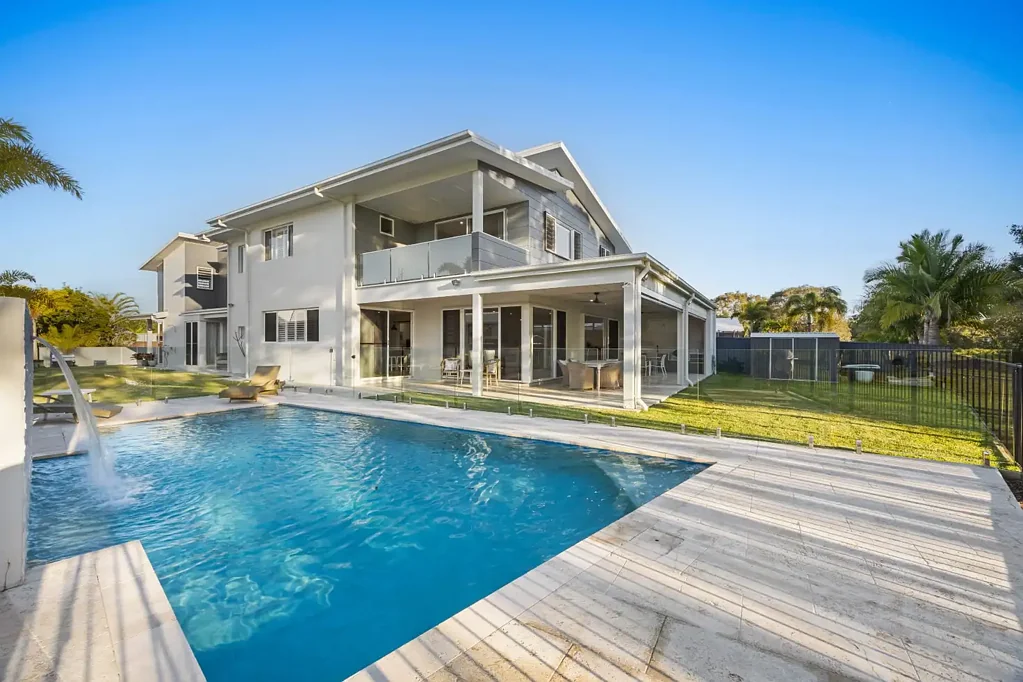 Pelican Waters 5Zimmer EXCEPTIONAL DESIGN, PRESTIGIOUS POSITION, EXTRAORDINARY LIFESTYLE
