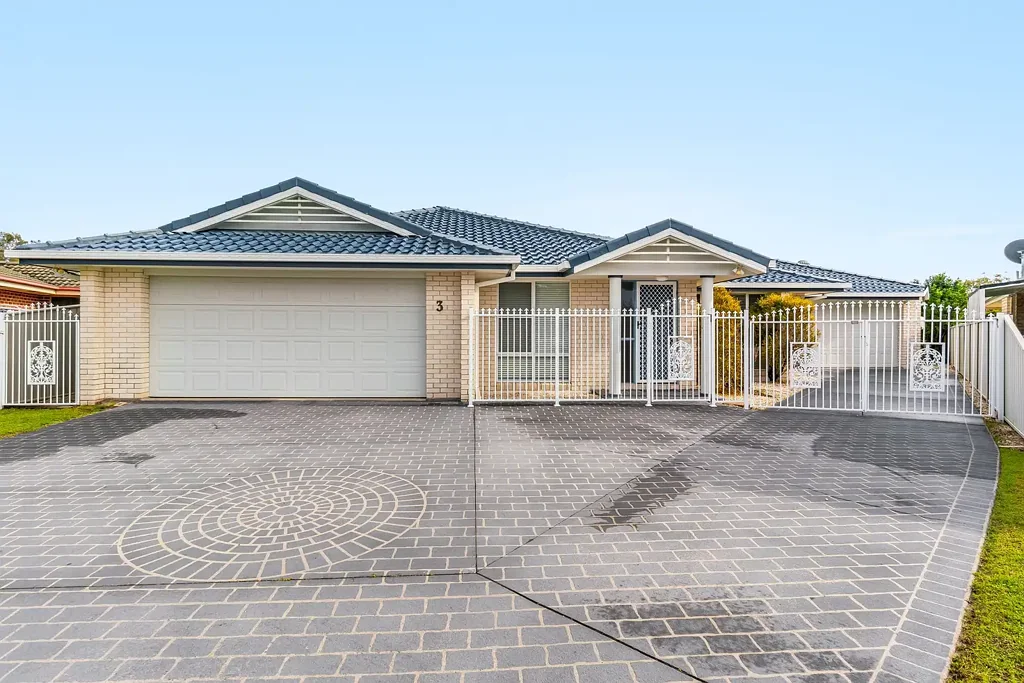 Yamba 4房  A Rare Combination of Space, Convenience and Exceptional Parking