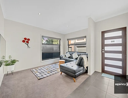 35/8 The Crossing, Caroline Springs, Western Melbourne, 3房, 2浴, Townhouse