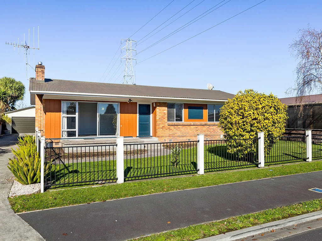 Fairview Downs 3 Bedroom Solid Start