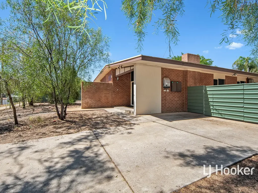 11 Hablett Crescent, Gillen, NT 870