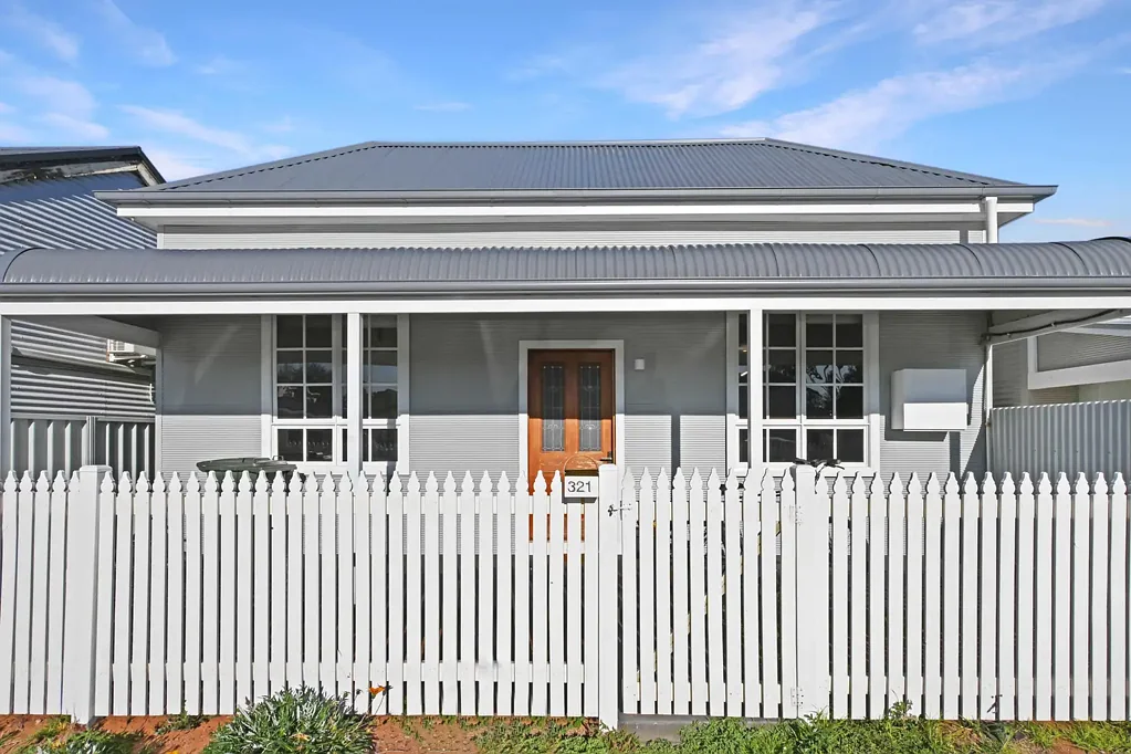 321 Thomas Street, Broken Hill, NSW 2880, 3房, 1浴, House