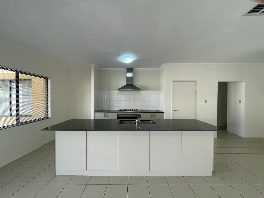 Large 4x2 Family Home