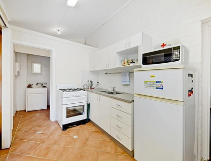 77 Scarborough Beach Road, Scarborough, North West Perth, 3 Schlafzimmer, 1 Badezimmer, House