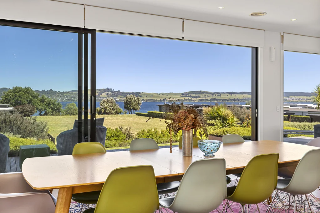 Rainbow Point 4chambre Unmissable lakeside living in Rainbow Point