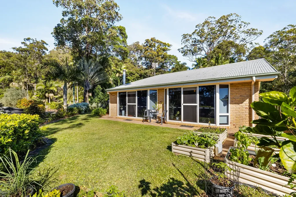 Rosemount 3 Bedroom Peaceful Acre - Lovely Home With Coastal Views