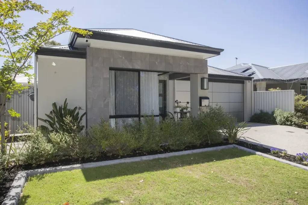 Wanneroo 4 Bedroom Modern Spacious Family Living with All the Extras