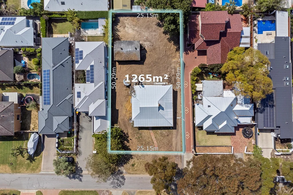 14 Birdwood Circus West, Bicton, WA 6157