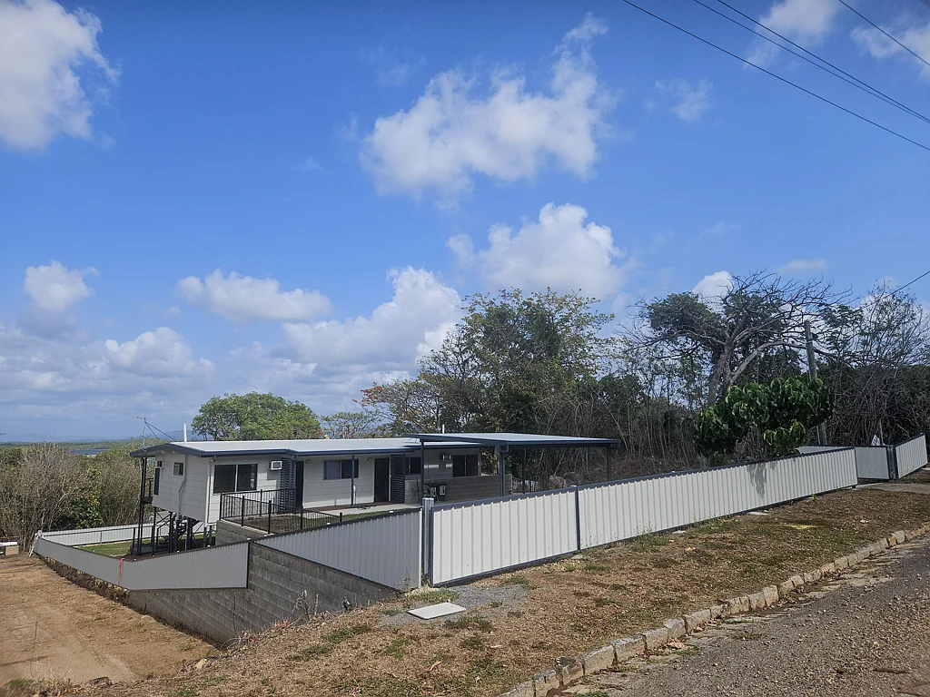 Cooktown 4房  Duplex Investment Opportunity in Central Cooktown