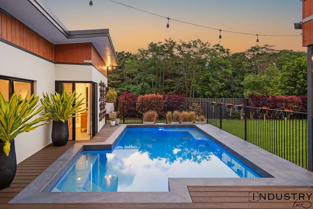 Redlynch 6 Bedroom Architectural Excellence in a Prestigious Blue-Chip Location