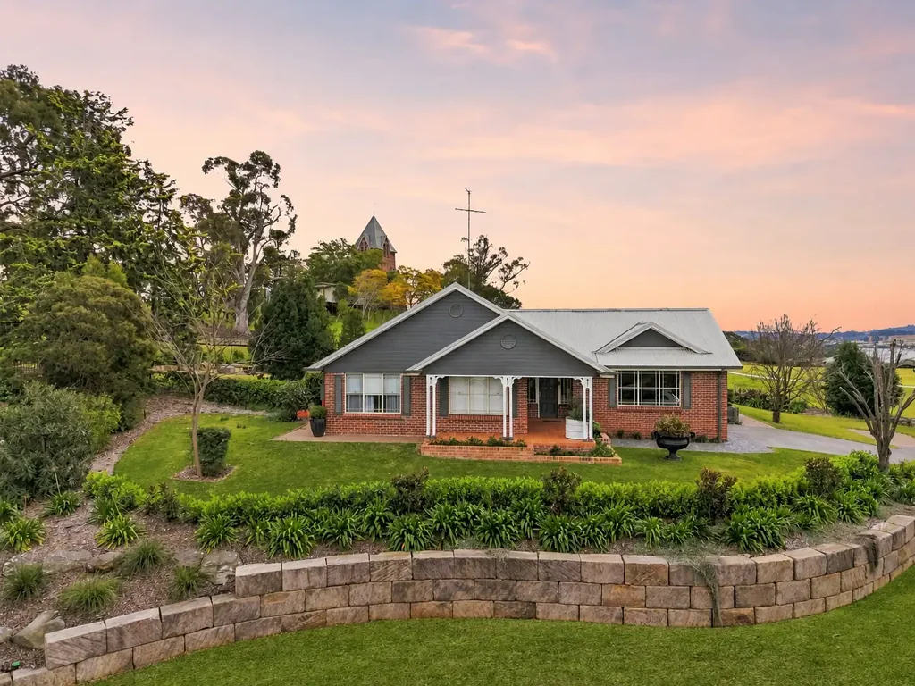 Menangle 4房 Menangle 杰作，占地 2,467 平方米 Menangle Masterpiece on 2,467m²