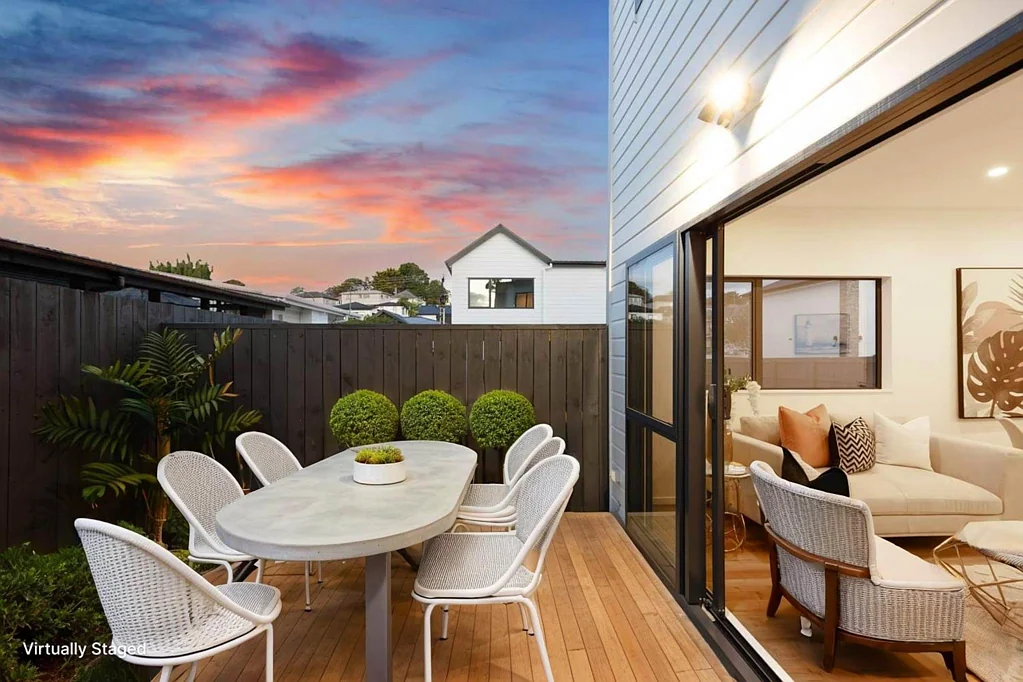 Te Atatu South 2房  Must Sell! Enquiries over $500,000