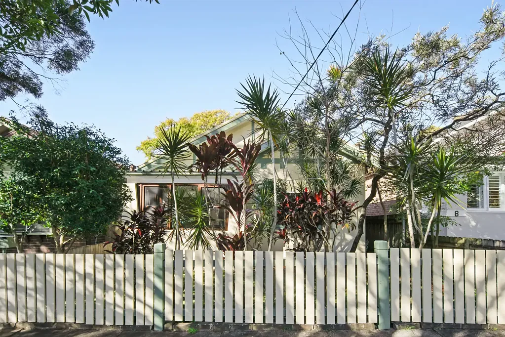 Summer Hill 4कमरा Relaxed Country Feel with Appealing Historic Character