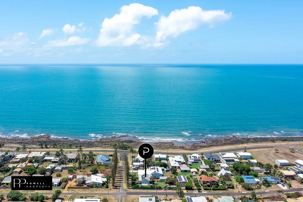 Burnett Heads 3房  Coastal Lifestyle – Ocean Views - Quarter-Acre Corner Block!
