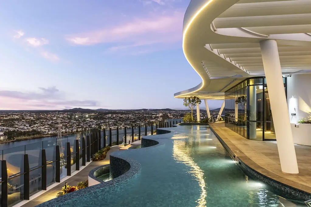 Live at Newstead's Premier Waterfront Address - 'Quay Waterfront'