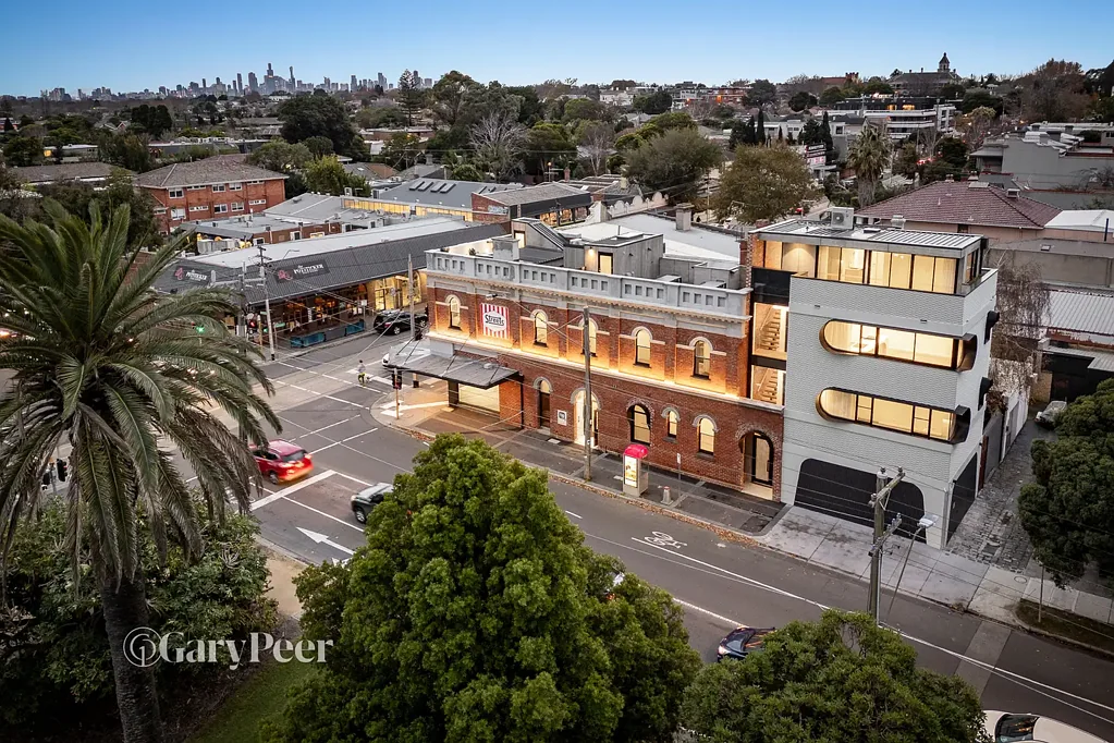 Caulfield North 2બેડરૂમ Architectural icon. Landmark location.