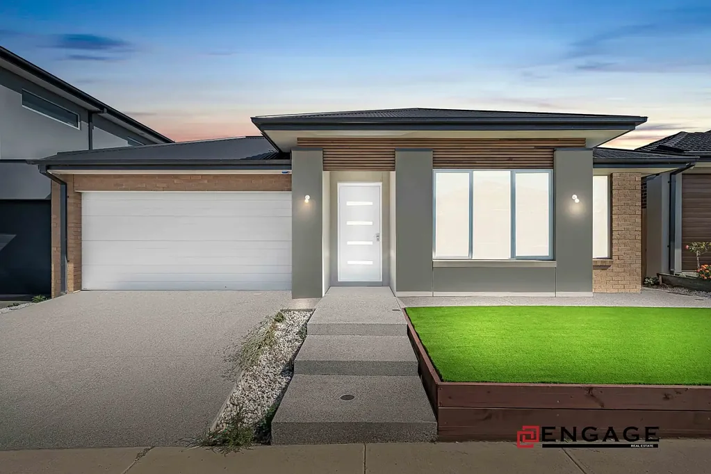 Truganina 4 Bedroom Stunning North Facing Residence in Truganina's Westbrook Estate!