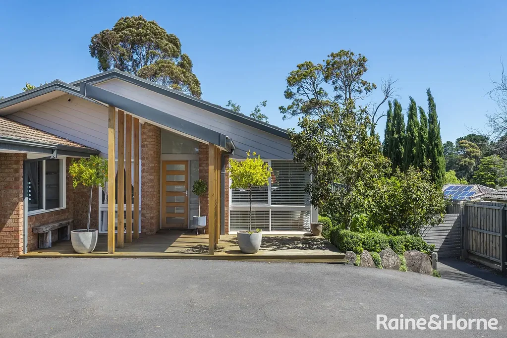 39 Howey Street, Gisborne, VIC 3437